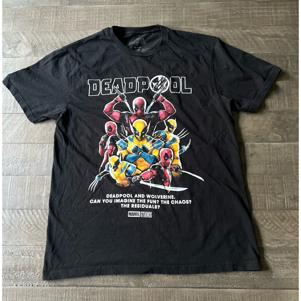 Deadpool & Wolverine Mens Black Tee Movie Mashup Logo on front and back size Med